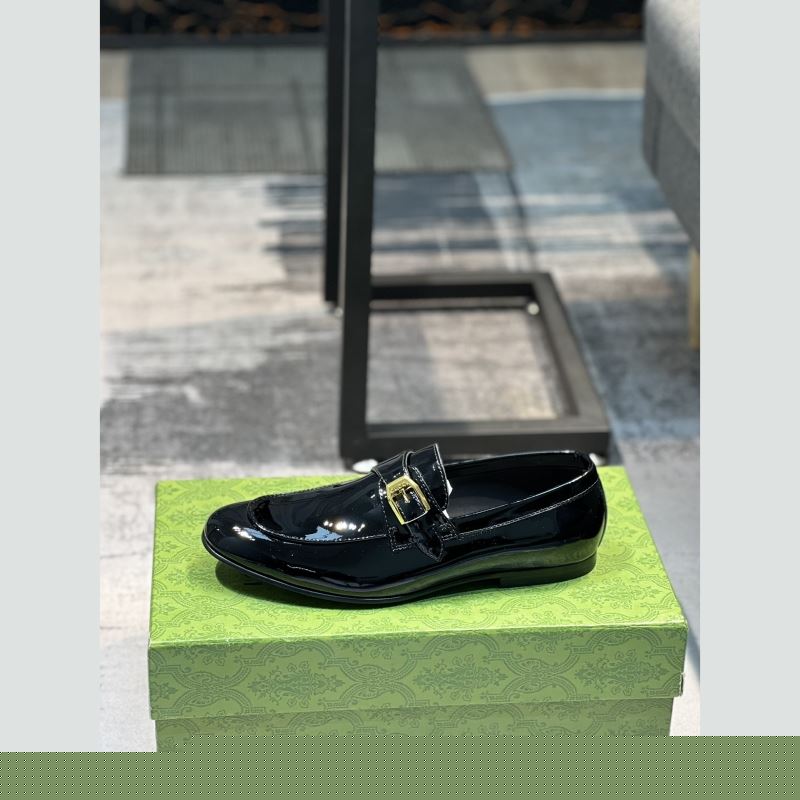 G*u*i leather shoes
